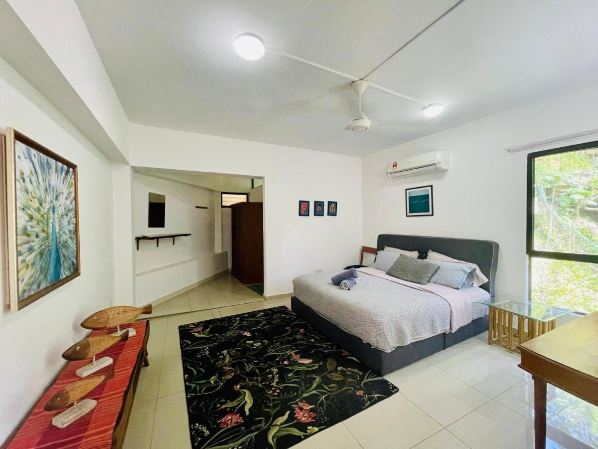 Kk Jungle Hideaway Lovely Apartment 5 Mins Walk To Town Кота Кинабалу Екстериор снимка